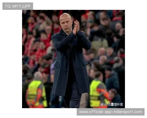 利物浦定位球攻防演练：头球点位与二次球争夺练到深夜